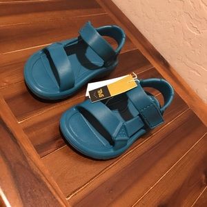 Teva Hurricane Drift Sandals size 8 kids